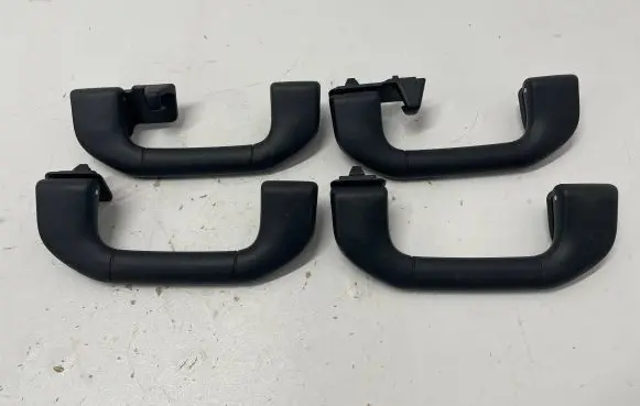 Mercedes-Benz CLS C218 X218 A set of handles for the ceiling A2048100051