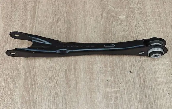 BMW 4 G22 G23 G24 G26 Rear upper control arm/wishbone 6878639 6878641
