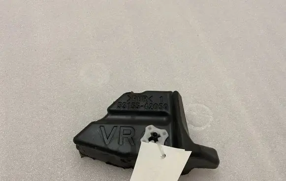Toyota RAV 4 (XA50) Fender foam support/seal 5315542050