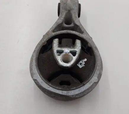 Mini Cooper Countryman R60 Engine mount bracket C2866120