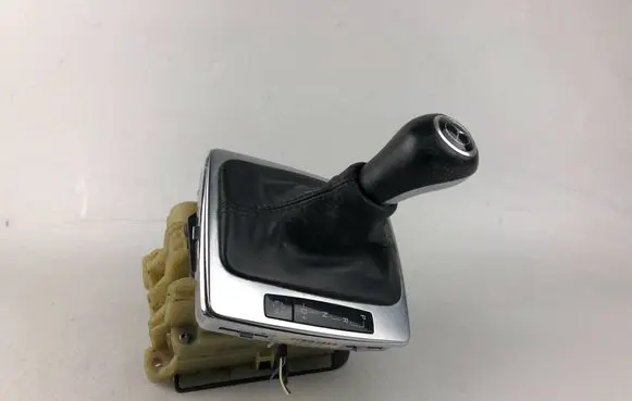 Mercedes-Benz C W204 Gear shifter/selector A2042677524 A2042674988