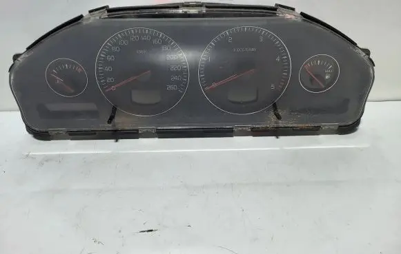 Volvo V70 Speedometer (instrument cluster) 30882277 69594220T 8602885