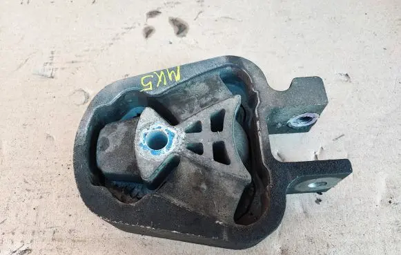 Ford Mondeo MK V Engine mount vacuum valve DS73-6P082-AD