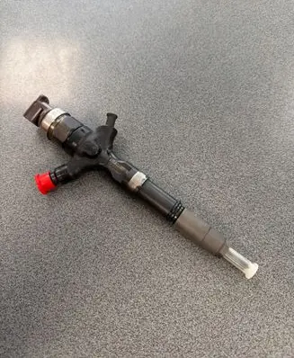 Toyota Land Cruiser (J120) Fuel injector DCRI107780 29500004560 10S01899
