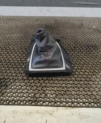 Mazda 3 II Gear shifter surround trim plastic BHN364341