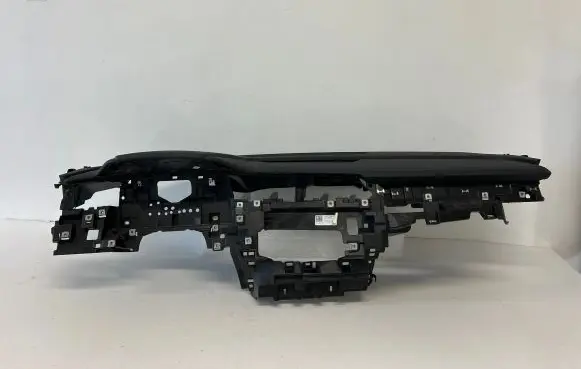 Audi e-tron Dashboard 4KL857001 495026122 4kl857051