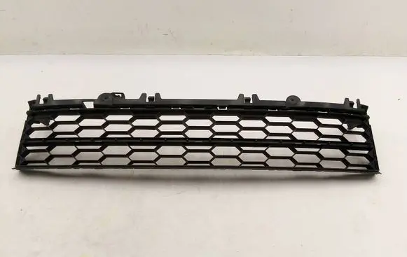 Skoda Superb B8 (3V) Front bumper lower grill 3V0853677A