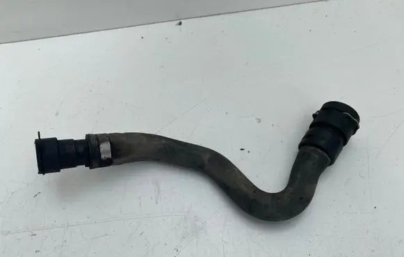 Ford Mondeo MK IV Engine coolant pipe/hose