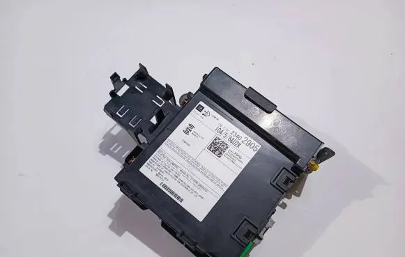 Chevrolet Camaro Center console control module 23402905