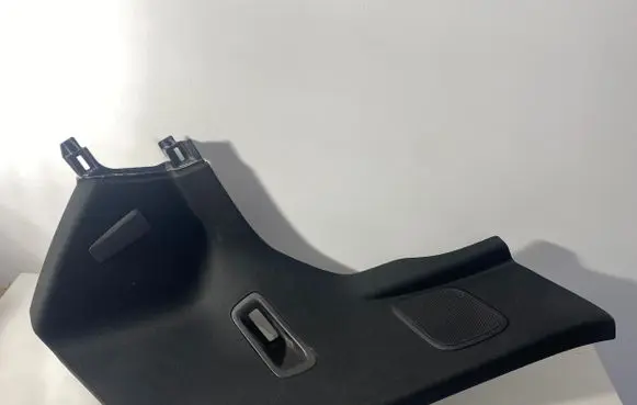Chevrolet Corvette C8 (B) pillar trim (bottom) 28428764 23345473 841A47988