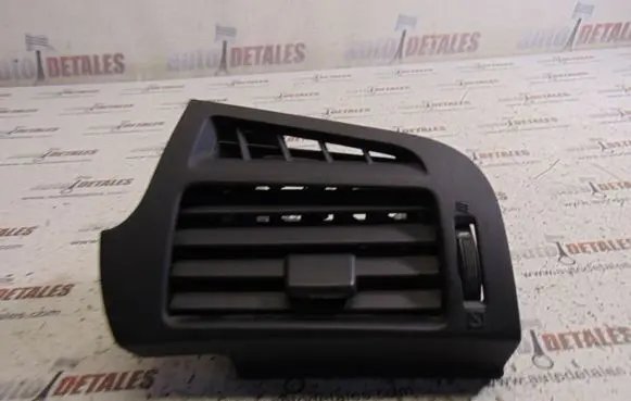 Toyota Verso Dashboard side air vent grill/cover trim 556600F030