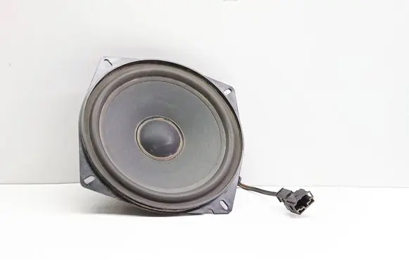 Audi A4 S4 B6 8E 8H Subwoofer speaker 4910140289 1391121