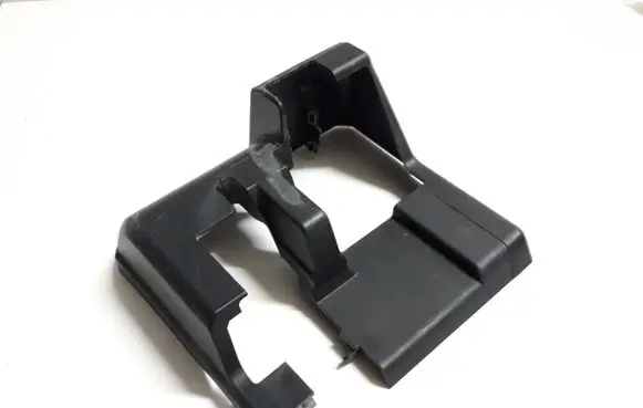 Audi Q7 4M Rear seat rail trim cover 4M0883690A