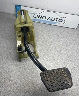 BMW 7 E65 E66 Brake pedal 6752517