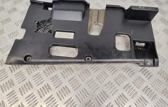 Dashboard lower bottom trim panel