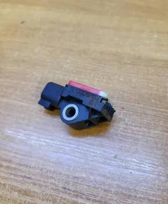 Volvo S80 Airbag deployment crash/impact sensor 31264395