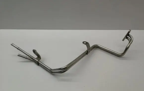 Volkswagen Golf VII Coolant pipe/hose 04E122157M