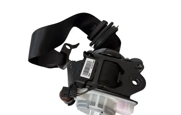 BMW X3 F25 Front seatbelt 306961599001
