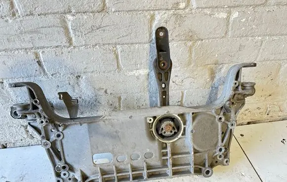 Volkswagen Tiguan Front subframe 3C0199313AR 1138051357