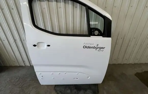Opel Combo E Front door 