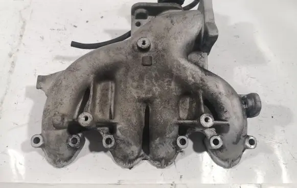 Audi A3 S3 8P Intake manifold 038129713BC