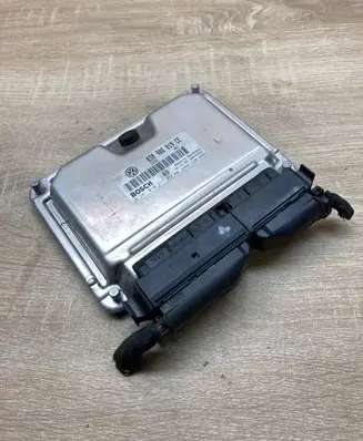 Volkswagen PASSAT B5 Engine control unit/module ECU 038906019CE 0281010217
