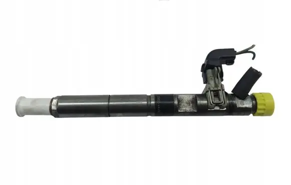 KIA Carnival Fuel injector 338004X400
