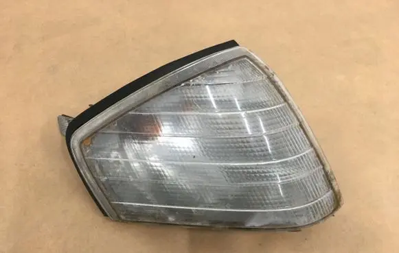 Mercedes-Benz SL R129 Front indicator light 1298261043