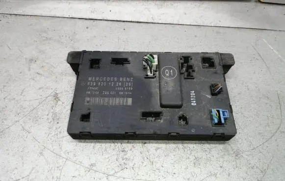 Mercedes-Benz Vito Viano W639 Door control unit/module 6398201226