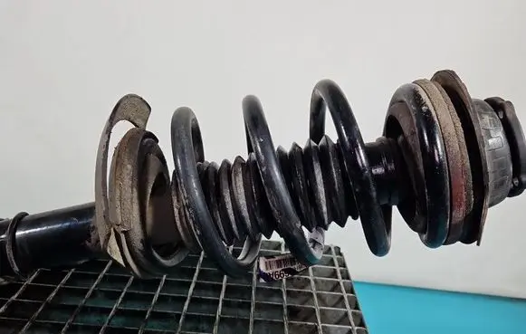 Jeep Cherokee Front coil spring 05168699AB IMPRK1562249
