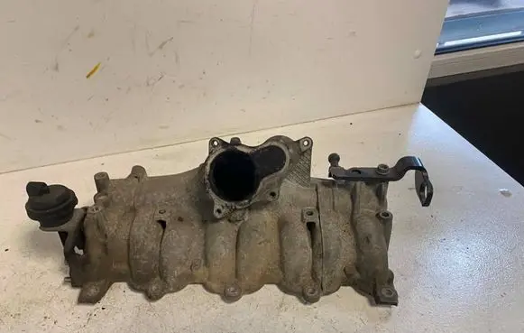 Audi A6 S6 C6 4F Intake manifold 03G129713H