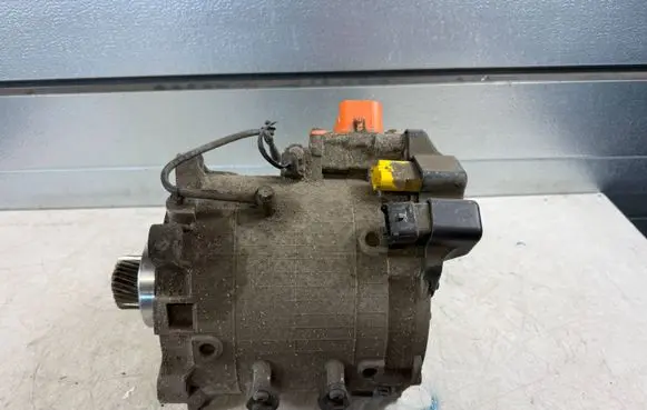 Peugeot 3008 I Electric car motor 9800189280