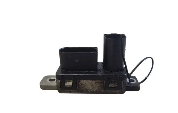 Volvo V40 Glow plug pre-heat relay 31431776