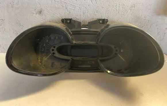 Renault Clio IV Speedometer (instrument cluster) 248104266R VPCRRF10849GD