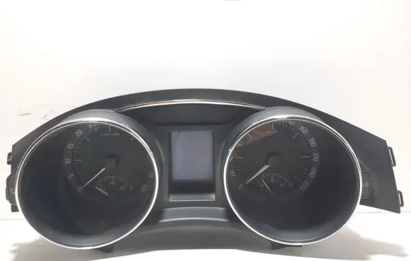 Skoda Superb B6 (3T) Speedometer (instrument cluster)