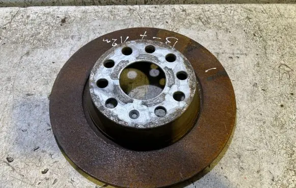 Volkswagen PASSAT B7 Rear brake disc