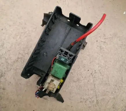 Opel Vectra B Fuse box set 90506007 0831312