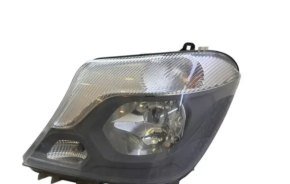 Mercedes-Benz Sprinter W906 Headlight/headlamp A9068202561