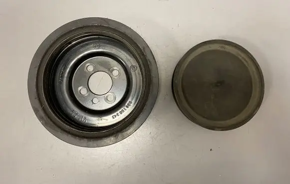 Volkswagen Touran I Crankshaft pulley 03G105243