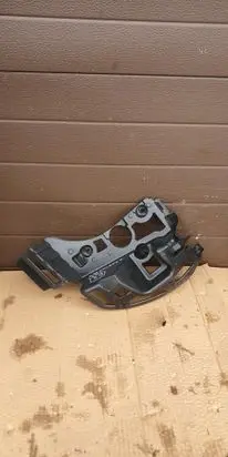 Opel Grandland X Rear bumper mounting bracket YP00035880