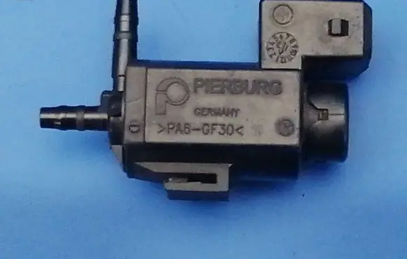 BMW X5 F15 Turbo solenoid valve 7810831 70231800