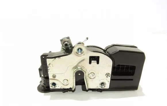 Opel Antara Rear door lock