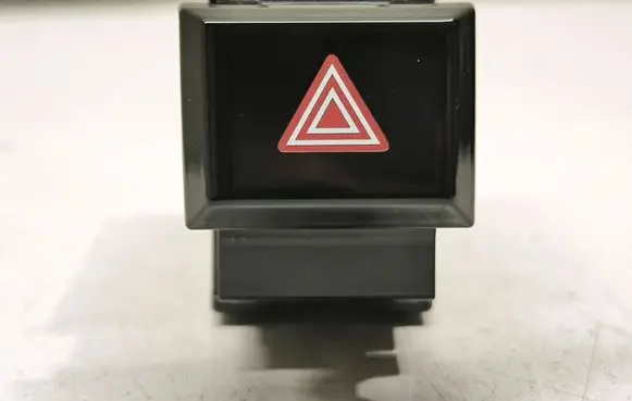 Lexus RX V Hazard light switch 15G161