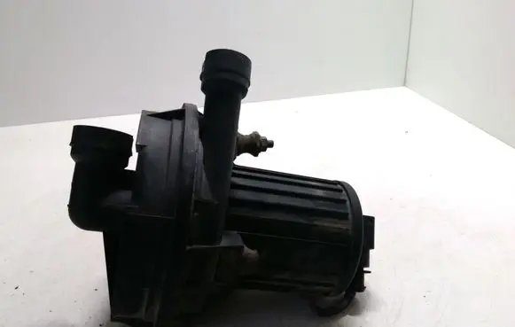 Audi A6 S6 C5 4B Secondary air pump 06A959253B 8D0906613B