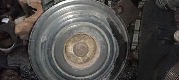 Nissan Primera Crankshaft pulley