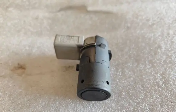 Audi A8 S8 D3 4E Parking PDC sensor 7H0919275