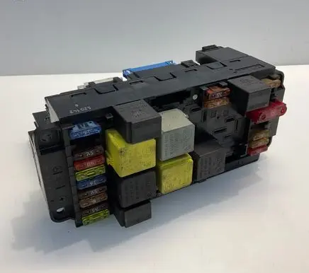 Mercedes-Benz C W203 Fuse module 0025459401 5DK00797330 A0025459401