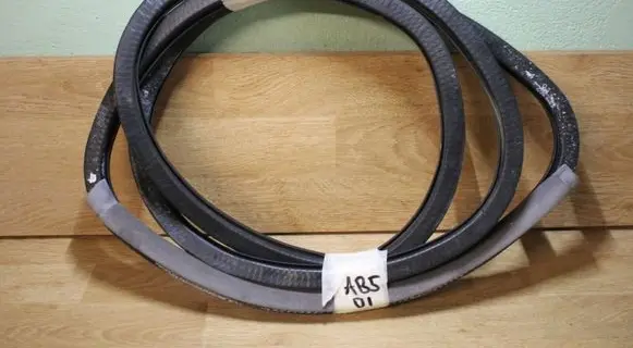 Audi A4 S4 B5 8D Rear door rubber seal (on body) 