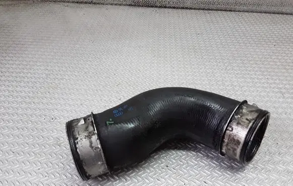 Volkswagen Golf V Intercooler hose/pipe