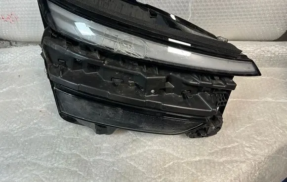 Tesla Model Y Headlight/headlamp 191835100D